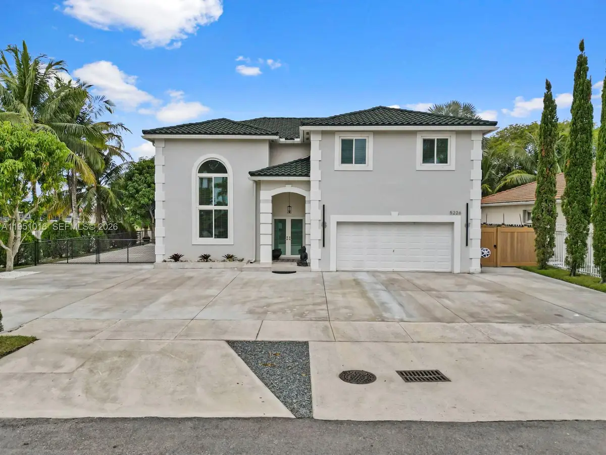 5226 SW 160th Ave, Miami, FL 33185 - #1