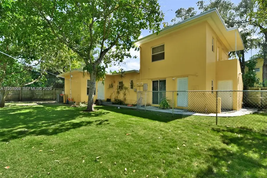 655 NE 122nd St, North Miami, FL 33161 - Image #2