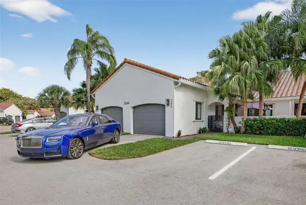 21248 Harbor Way #243-24, Aventura, FL 33180