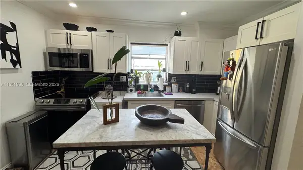 4713 NW 7th St #205-1, Miami, FL 33126