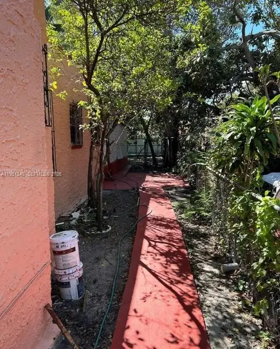 1328 NW 31st St, Miami, FL 33142 - Image #3