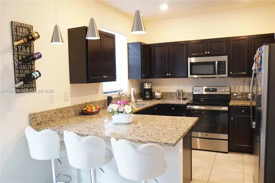 10306 W 33rd Ln, Hialeah, FL 33018 - Image #3