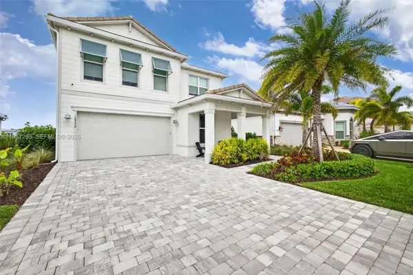 10752 Northbrook Cir, Palm Beach Gardens, FL 33412