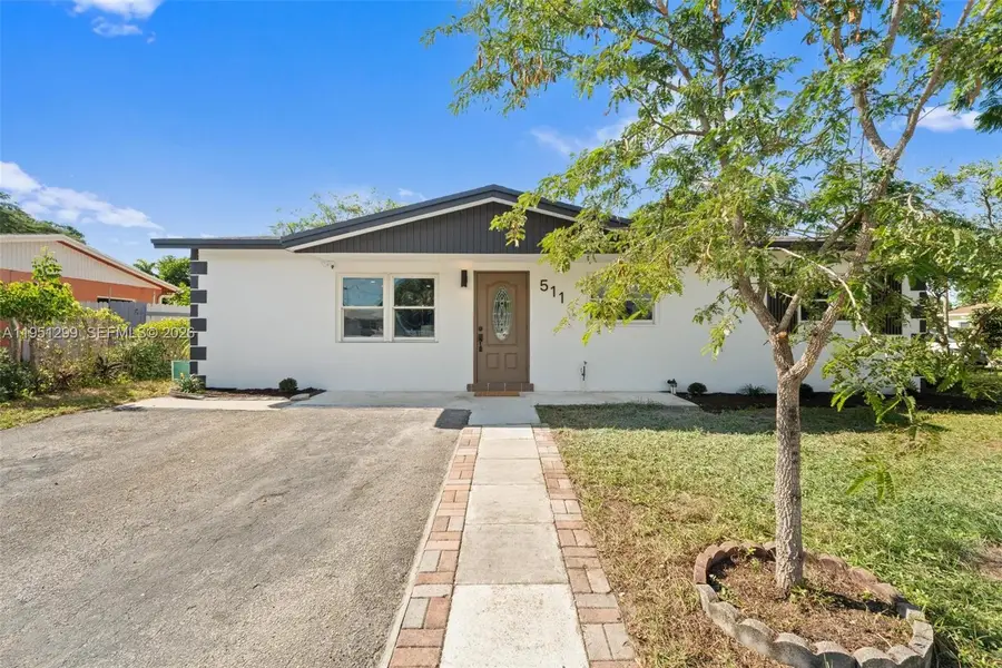 511 SW 72nd Ave, North Lauderdale, FL 33068 - Image #2