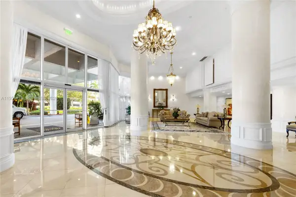 3530 Mystic Pointe Dr #1206, Aventura, FL 33180