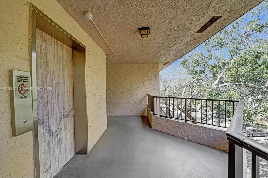 10501 W Broward Blvd #406, Plantation, FL 33324 - #3