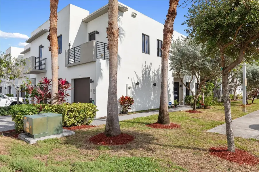 541 SW 91st Ct, Miami, FL 33174 - #2