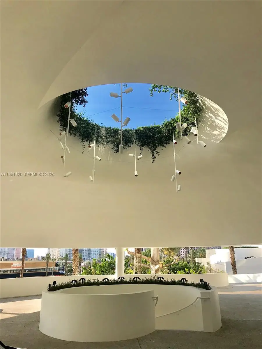 16901 Collins Ave #1604, Sunny Isles Beach, FL 33160 - Image #3