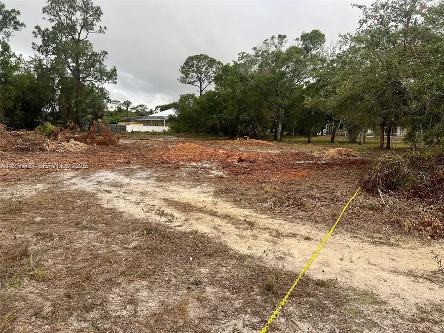 17 Rosevelt Ave, Lehigh Acres, FL 33936 - Image #2