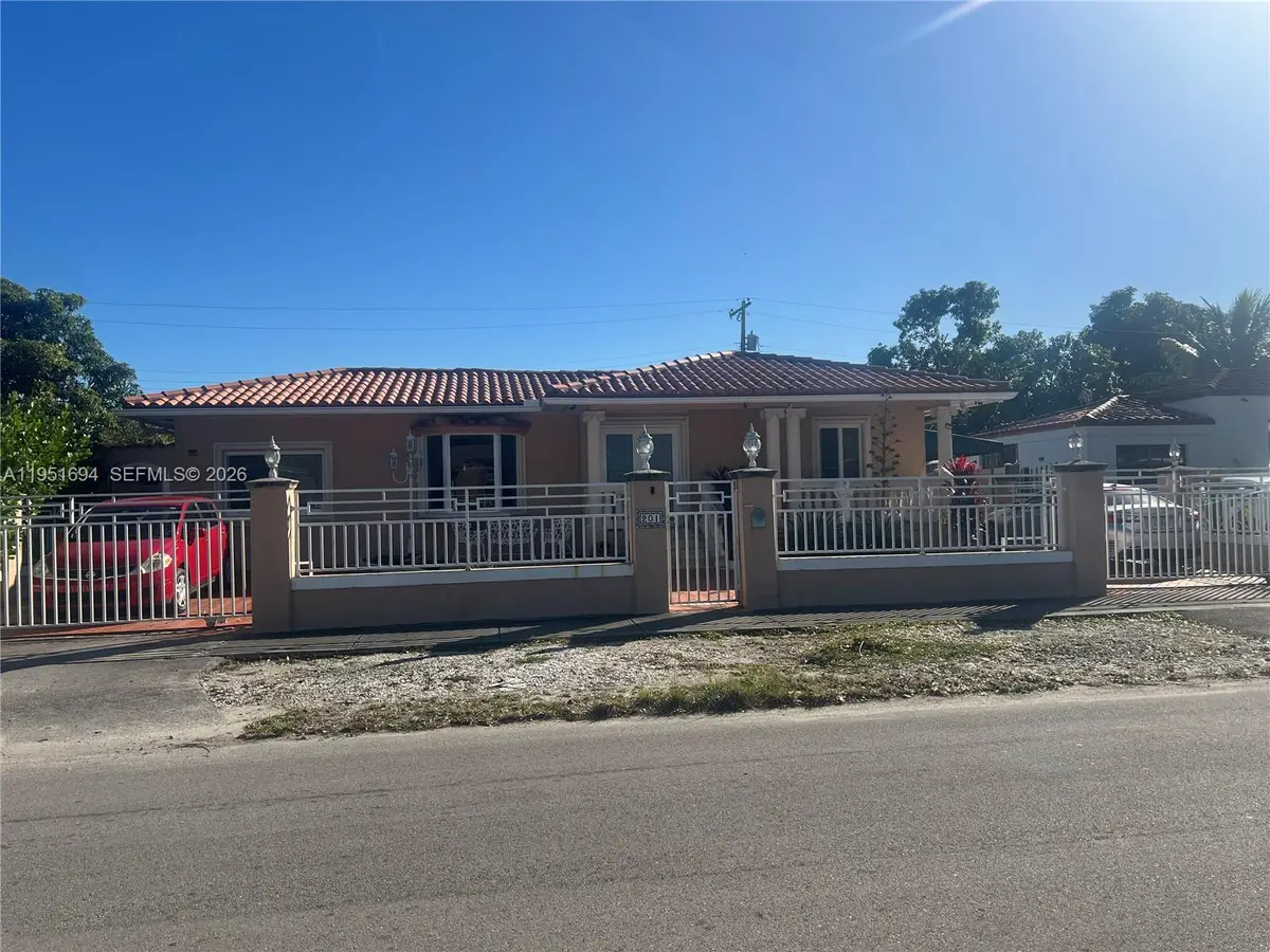 201 SW 51st Ct, Miami, FL 33134 - Image #1