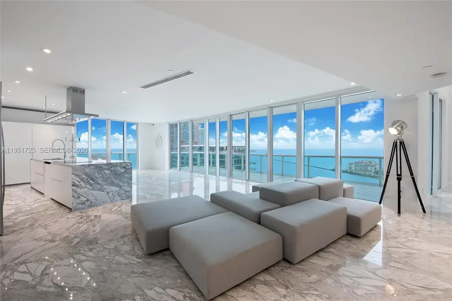 1000 S Pointe Dr #PH-2804, Miami Beach, FL 33139 - Image #2