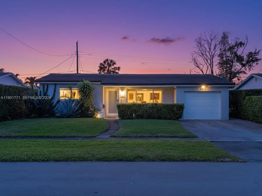 2014 N 31st Ct, Hollywood, FL 33021 - Image #2