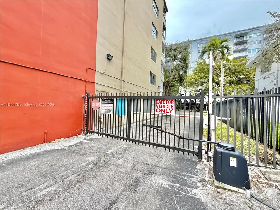 1475 NE 125th Ter #301A, North Miami, FL 33161 - #3