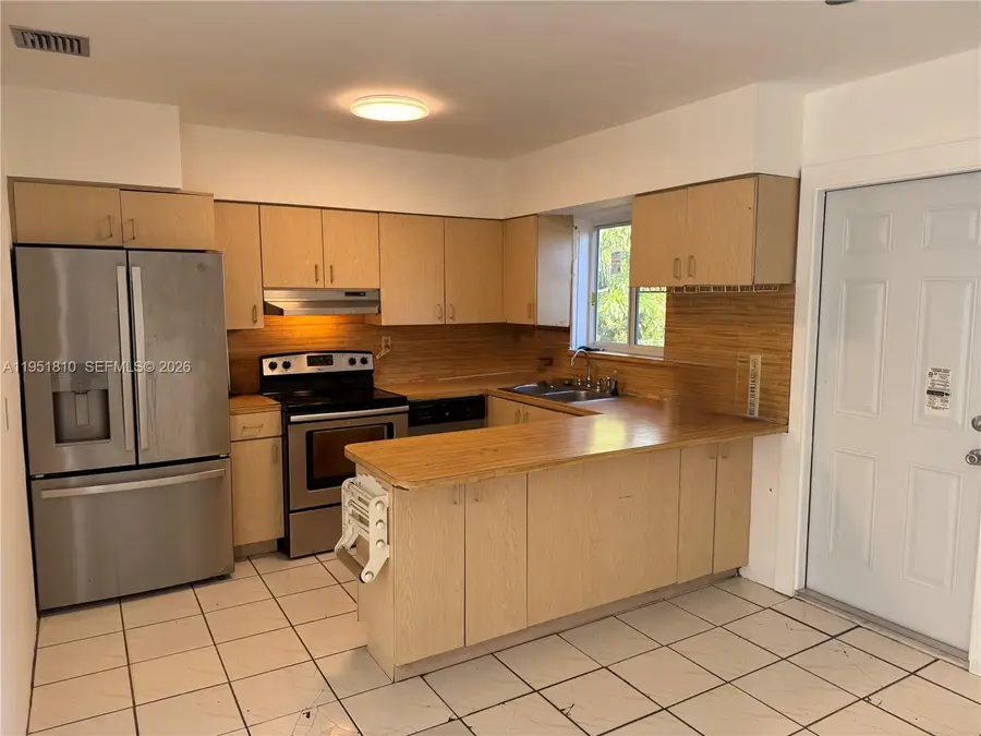 3535 NW 82nd St, Miami, FL 33147 - Image #3