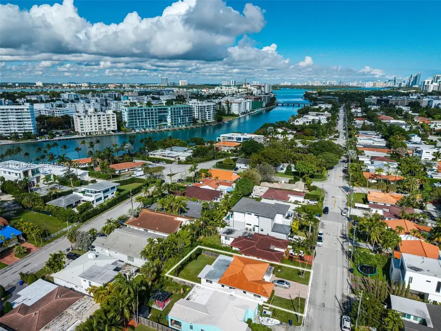 9248 Dickens Ave, Surfside, FL 33154 - Image #2