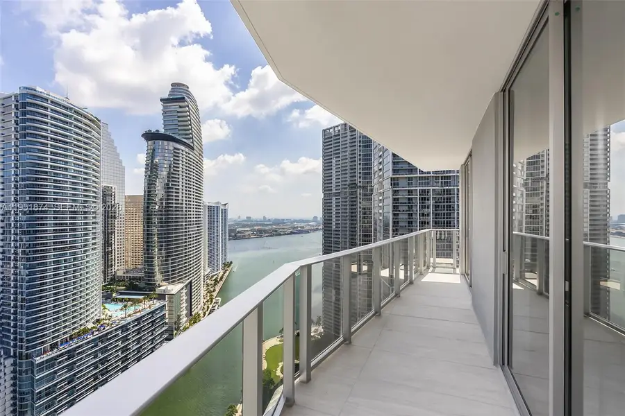 77 SE 5th St #2615, Miami, FL 33131 - Image #2