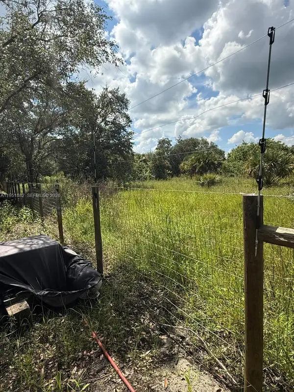 260 Avenida Del Centro, Clewiston, FL 33440