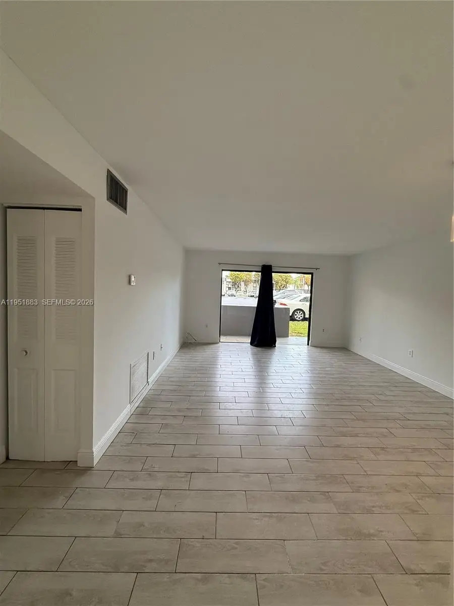 10431 N Kendall Dr #D104, Miami, FL 33176 - Image #1