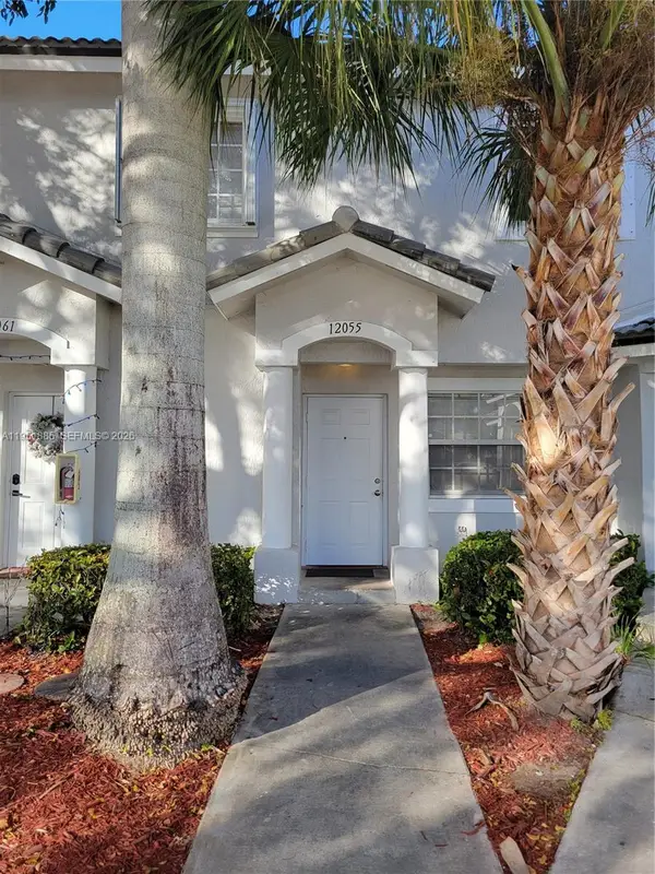 12055 SW 140th Ter #7-20, Miami, FL 33186