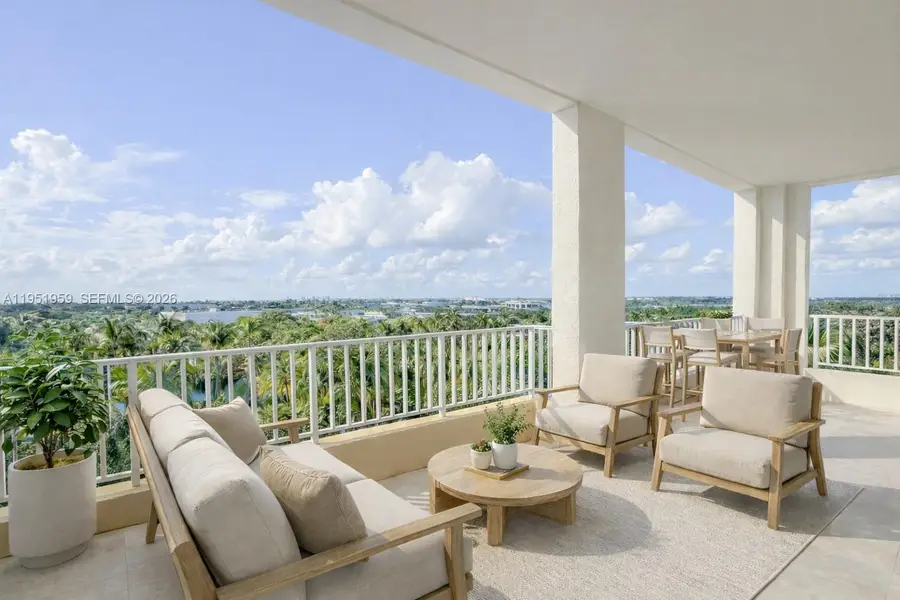 703 Crandon Blvd #PH-3, Key Biscayne, FL 33149 - Image #2