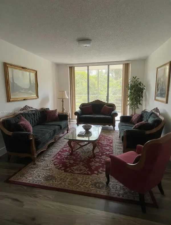 3070 NW 48th Ter #413, Lauderdale Lakes, FL 33313