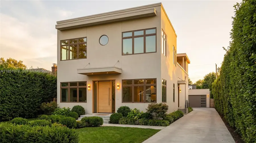 623 NE 4th St, Hallandale Beach, FL 33009 - #3