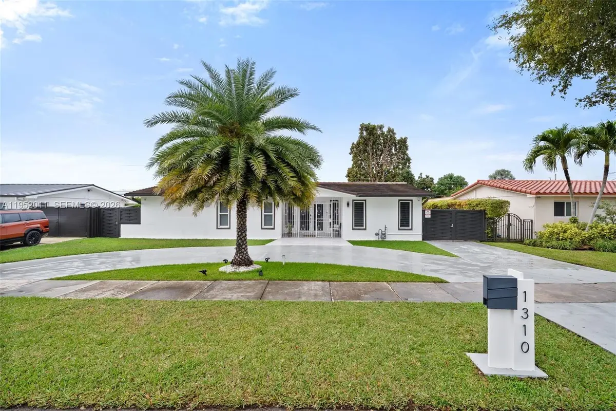 1310 SW 78th Ave, Miami, FL 33144 - #1