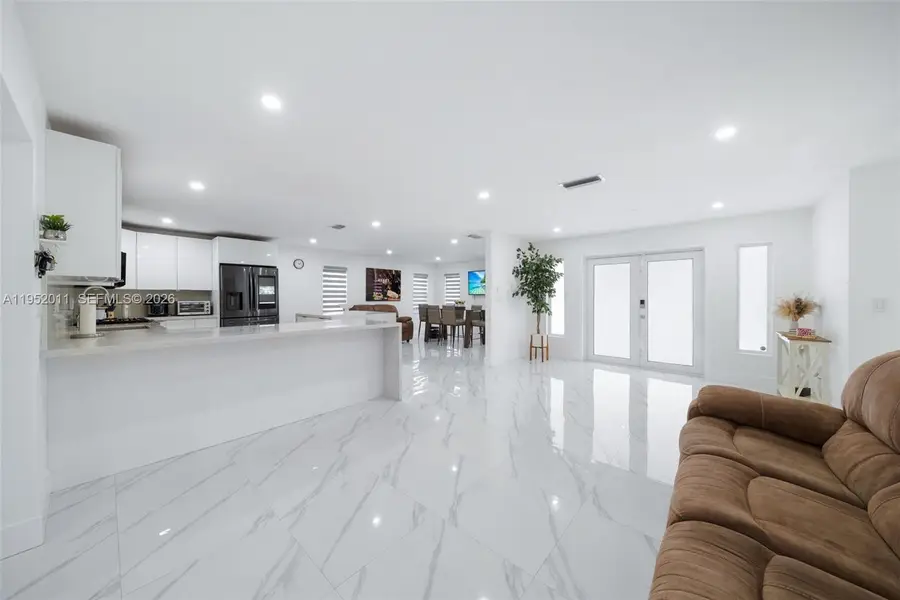 1310 SW 78th Ave, Miami, FL 33144 - #2