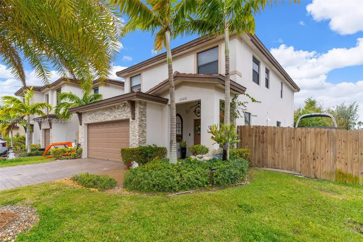 25010 SW 107th Ct, Princeton Goulds, FL 33032 - Image #1