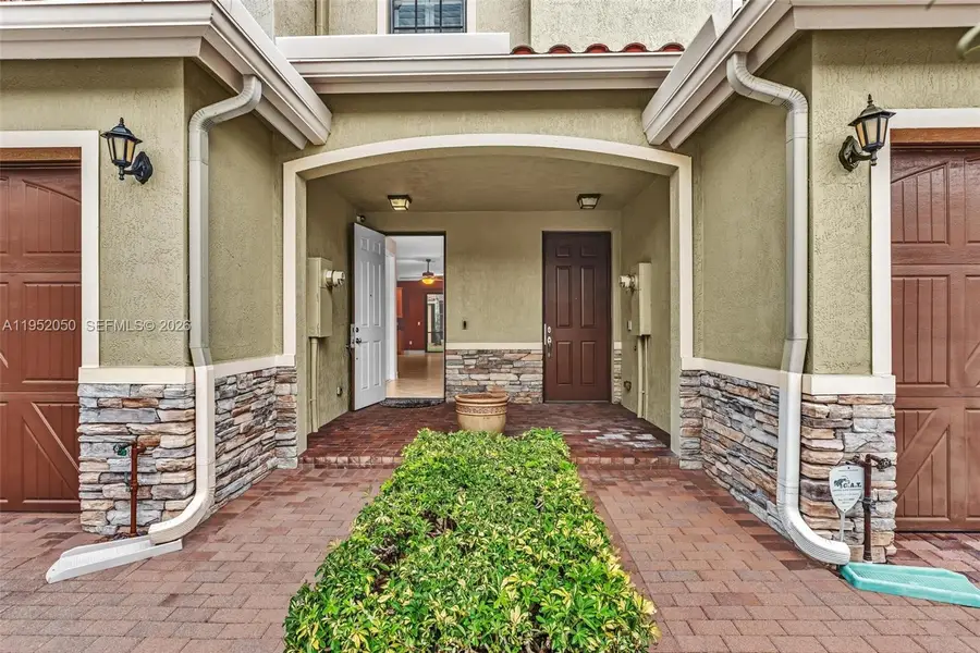 10865 NW 72nd Pl, Parkland, FL 33076 - Image #3