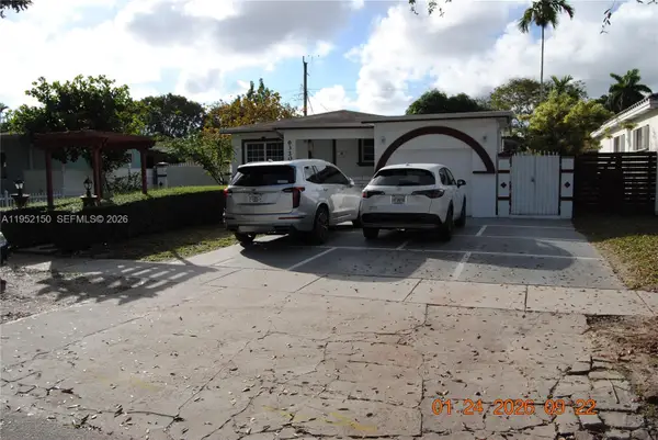 6320 NW 40th St, Virginia Gardens, FL 33166