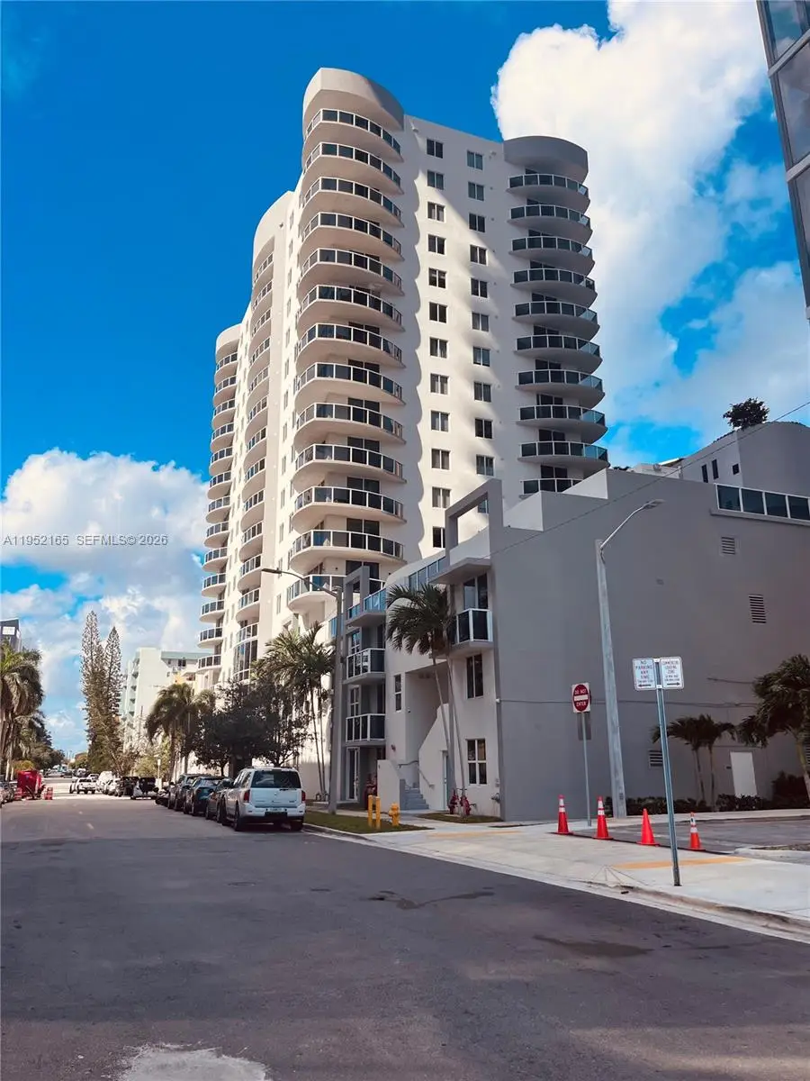 601 NE 23rd St #TH4, Miami, FL 33137 - Image #2