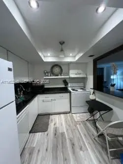 801 Three Islands Blvd #112, Hallandale Beach, FL 33009 - Image #2