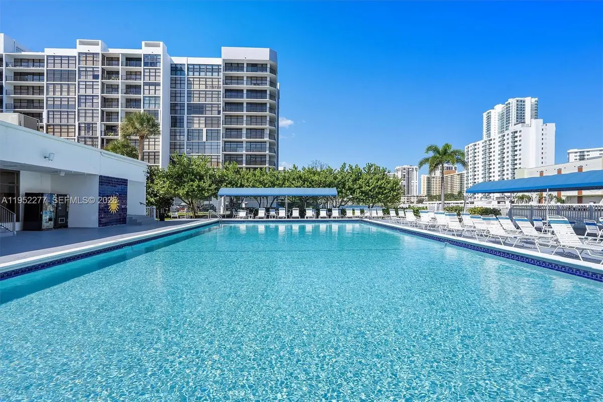 600 Parkview Dr #601, Hallandale Beach, FL 33009 - Image #1