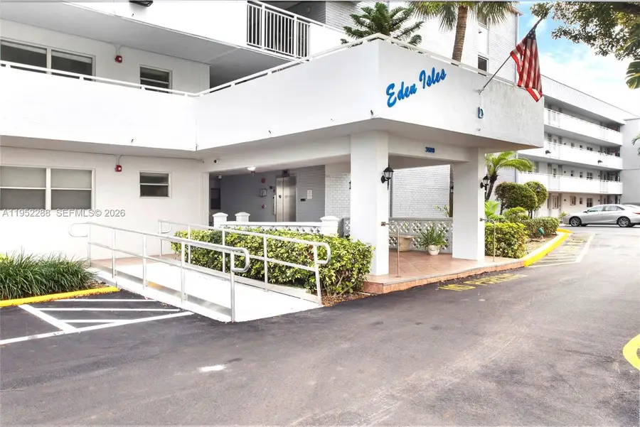 3600 NE 170th St #312, North Miami Beach, FL 33160 - Image #2