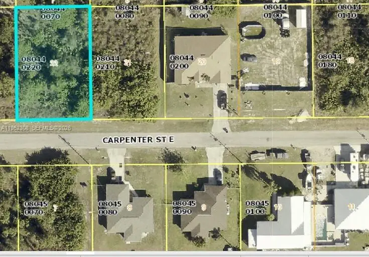 859 Carpenter St E, Lehigh Acres, FL 33974 - Image #3