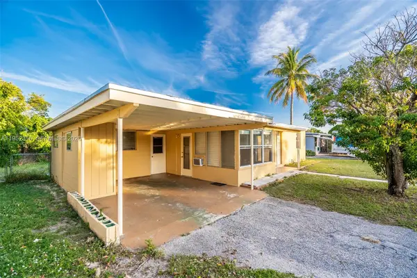 5196 NE 19th Ave, Pompano Beach, FL 33064