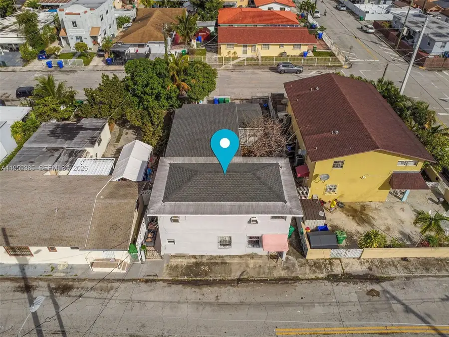 2105 NW 1st St, Miami, FL 33125 - Image #3