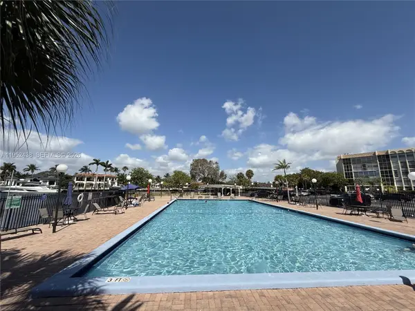 2101 Atlantic Shores Blvd #120, Hallandale Beach, FL 33009