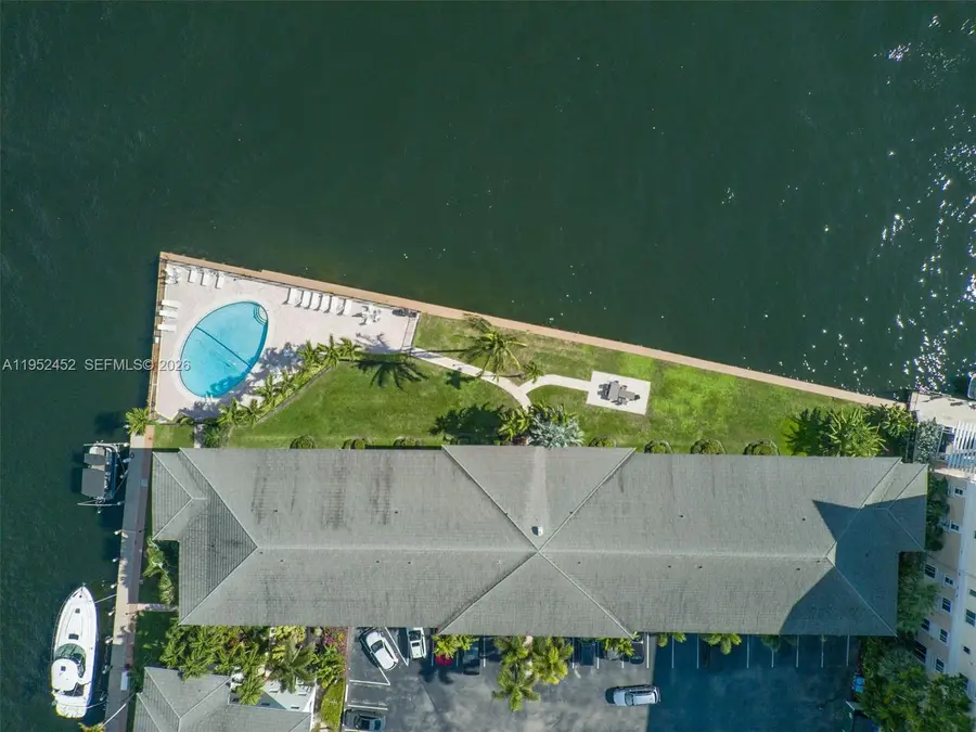 2895 NE 32nd St #207, Fort Lauderdale, FL 33306 - Image #2