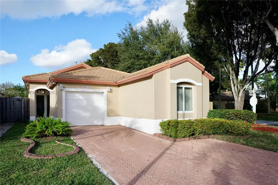 9913 NW 31st St, Doral, FL 33172 - Image #2