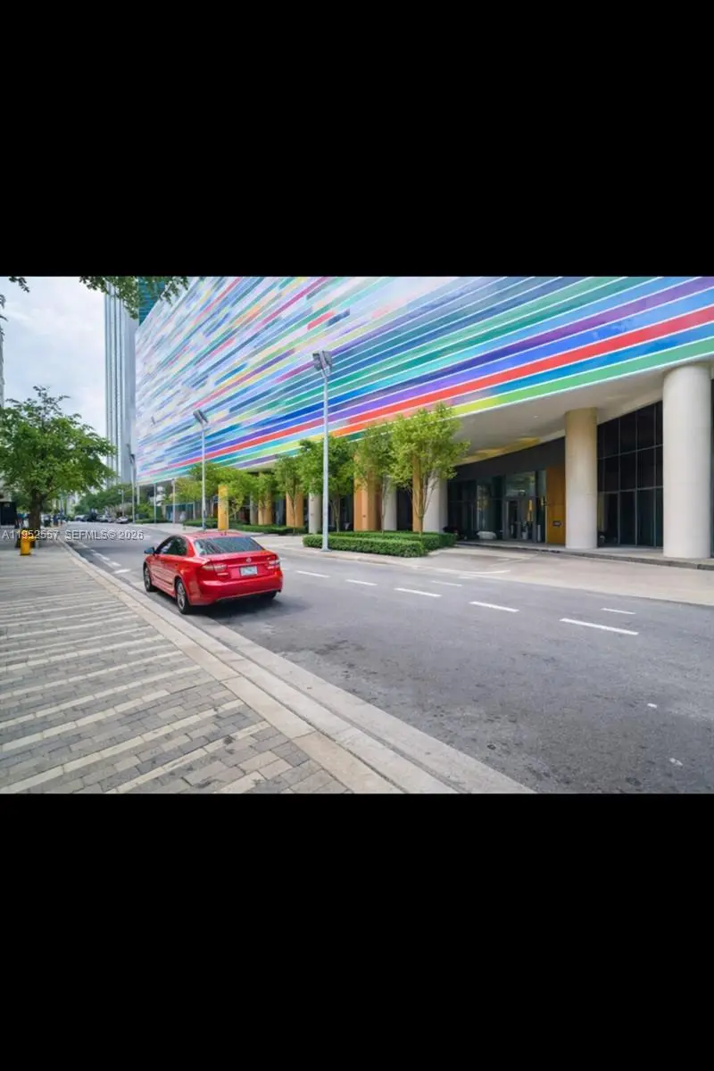 45 SW 9th St #1004, Miami, FL 33130 - Image #1