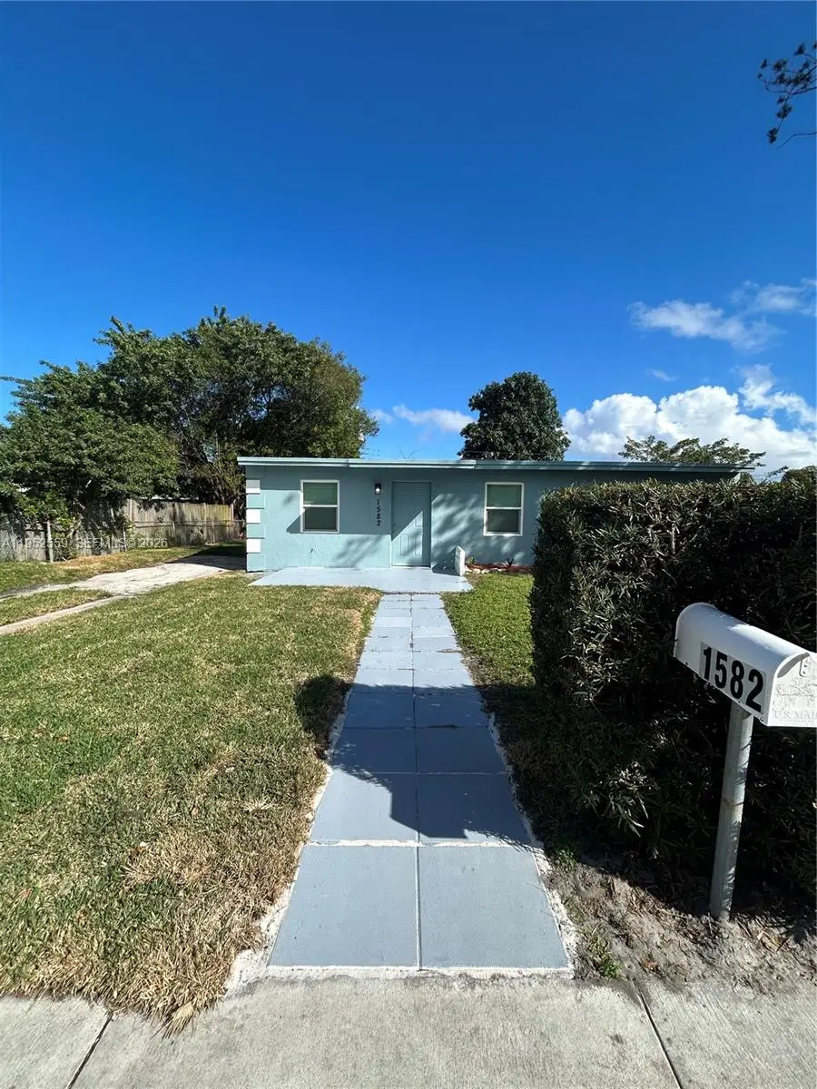 1582 NW 5th Ave, Pompano Beach, FL 33060 - Image #3