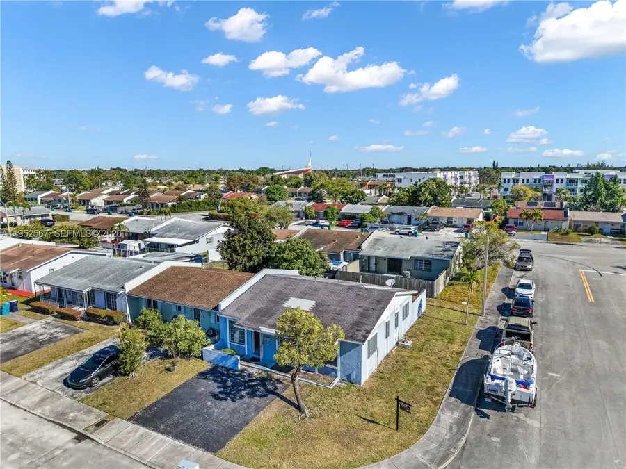 11405 SW 148th Ter, Miami, FL 33176 - Image #2