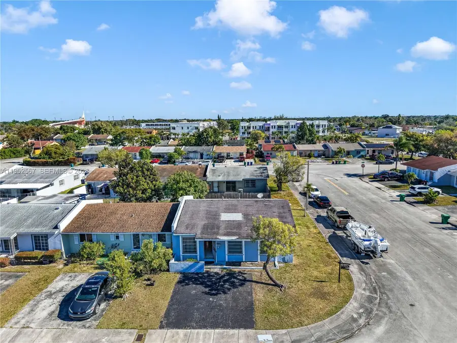 11405 SW 148th Ter, Miami, FL 33176 - Image #3