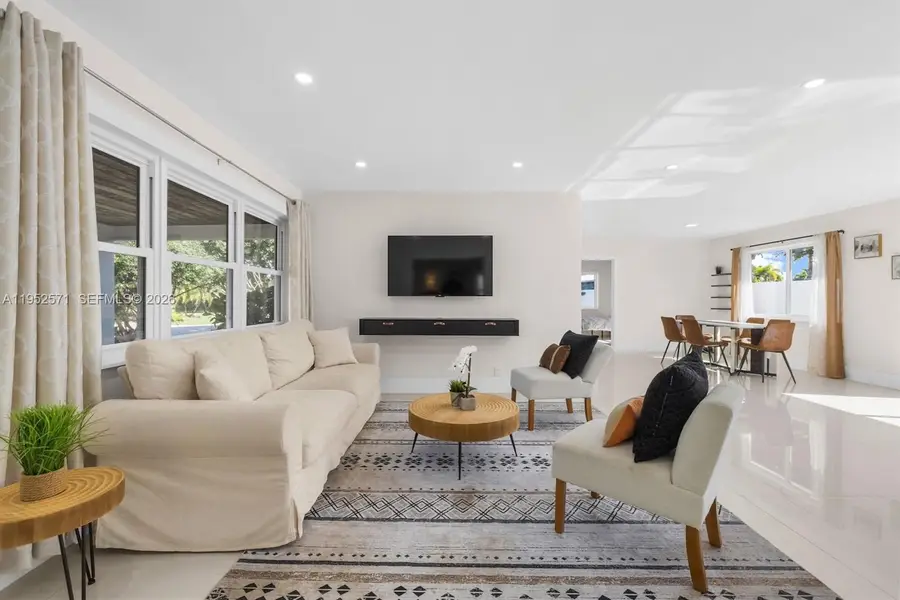 416 NE 29th St, Wilton Manors, FL 33334 - #3