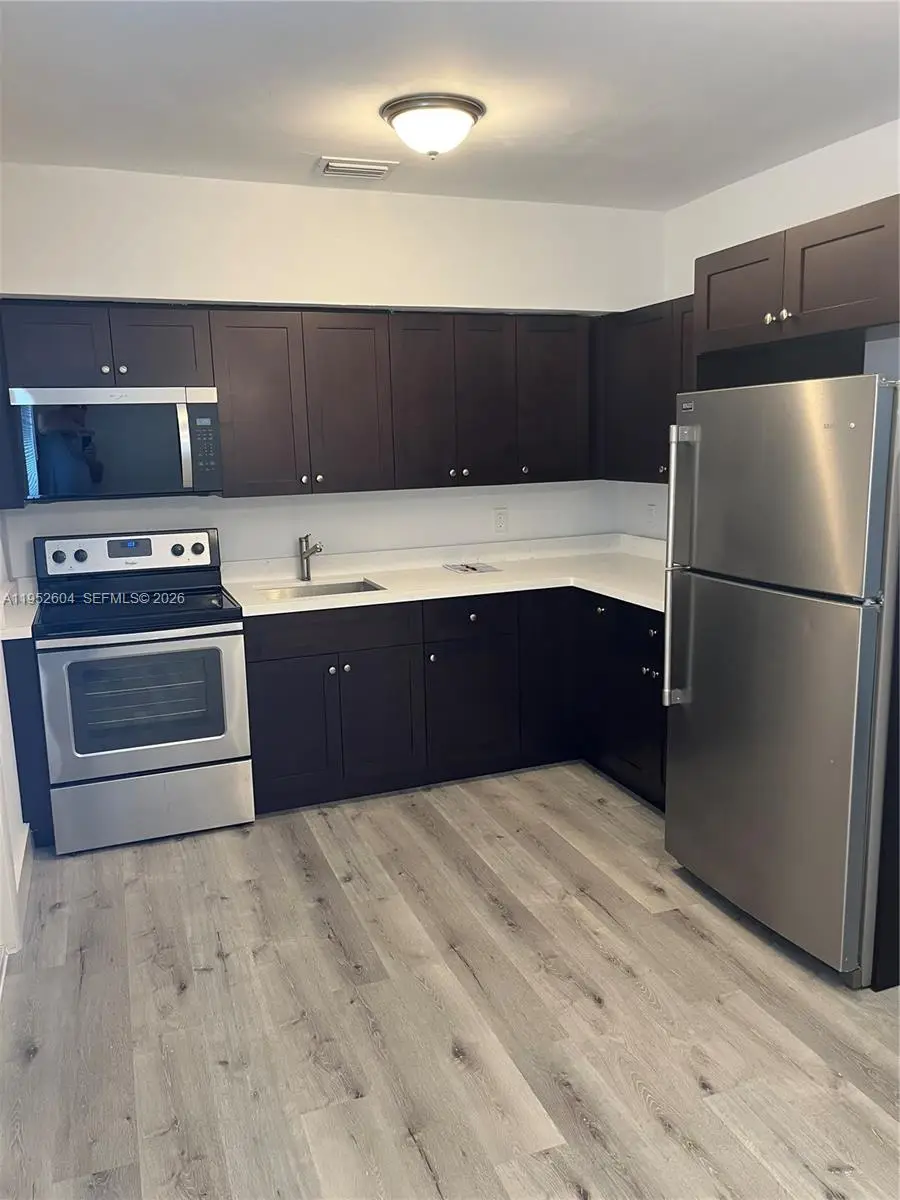 3330 NW 4th St, Miami, FL 33125 - Image #3