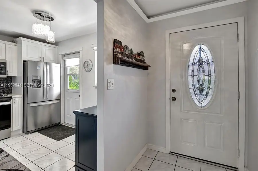 219 NE 14th Ave #107, Hallandale Beach, FL 33009 - Image #2