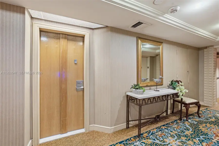 20185 E Country Club Dr #502, Aventura, FL 33180 - #2