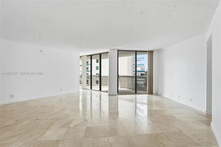 20185 E Country Club Dr #502, Aventura, FL 33180 - #3